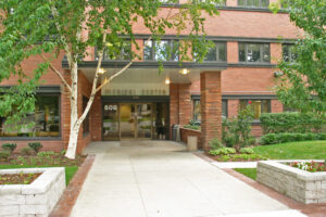 Exterior of Salt Lake Downtown clinic