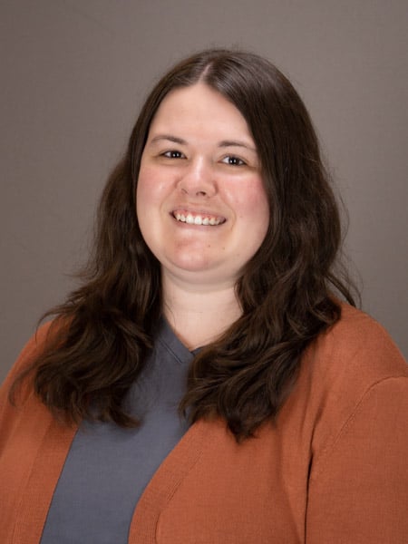 headshotLindsey Hubbard web Mountain Land Lindsey Hubbard Massage Therapist