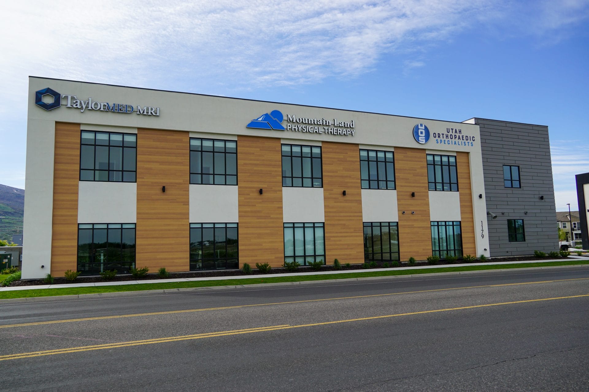 Outside view of the Farmington Clinic