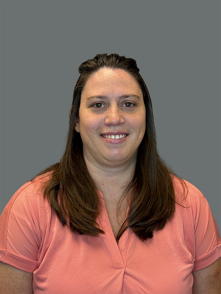 Headshot of Analia Krone