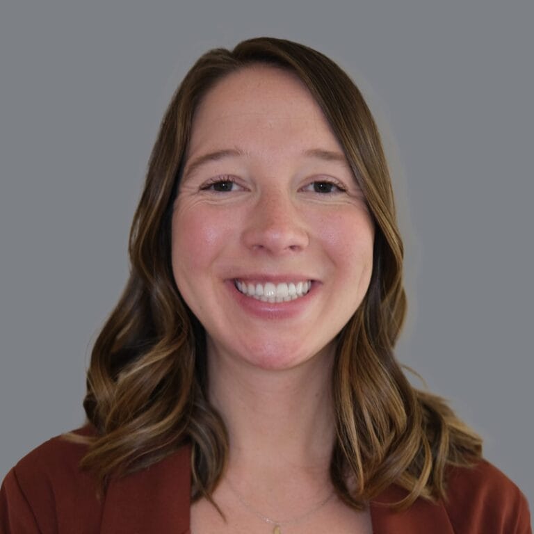 Headshot of Rachael Metzler