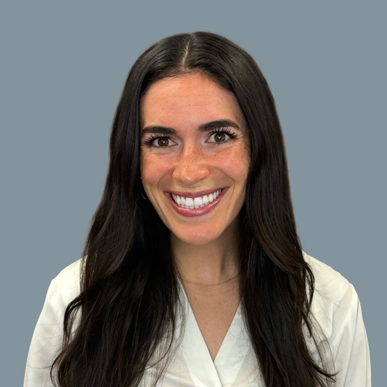 Headshot of Liany Holt